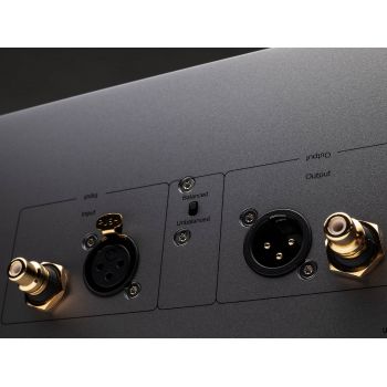 Cambridge Audio Edge M