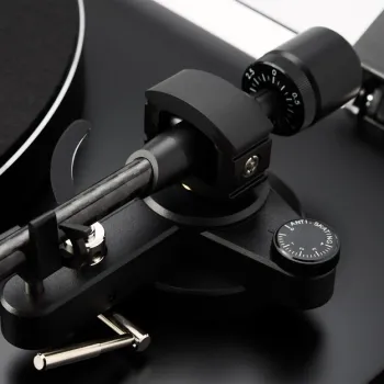 Argon Audio TT-4 mkII black tonearm detail
