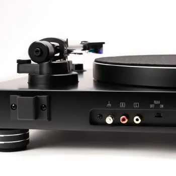 Argon Audio TT-4 mkII black rear, connections